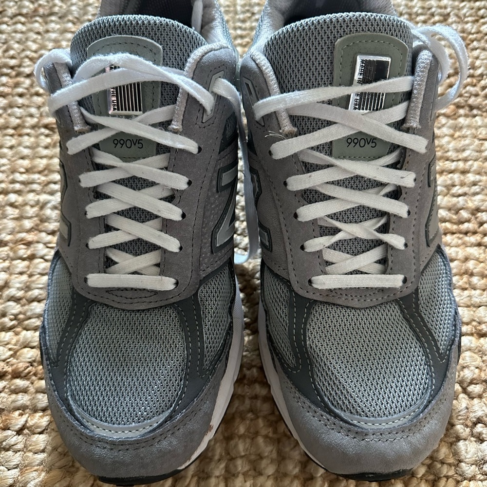 New Balance 990V5 model